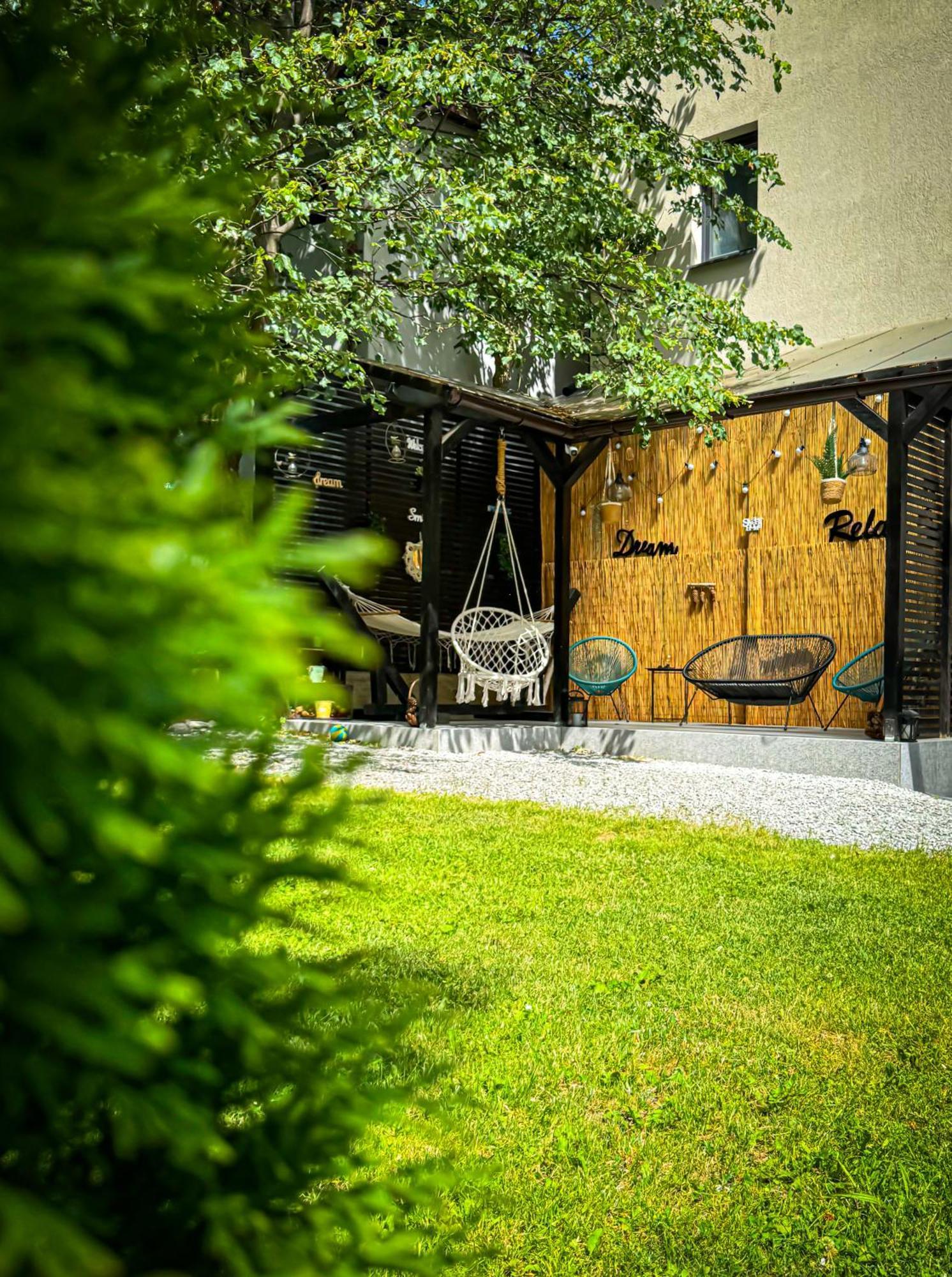 Queen'S Heart Guesthouse Бран Экстерьер фото